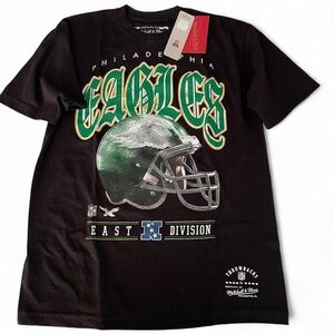 Size: M l NWT Philadelphia Eagles Black T-Shirt
